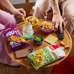 ZÜBER NOUTOS YOĞURT & MEVSİM YEŞİLLİKLERİ NOHUT CİPSİ 55 GR